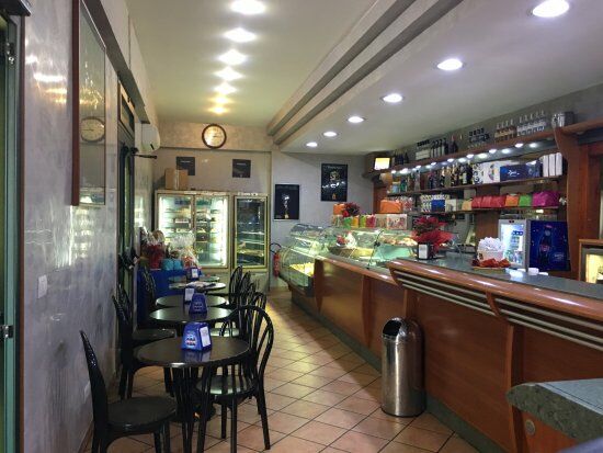 Kiwi Bar