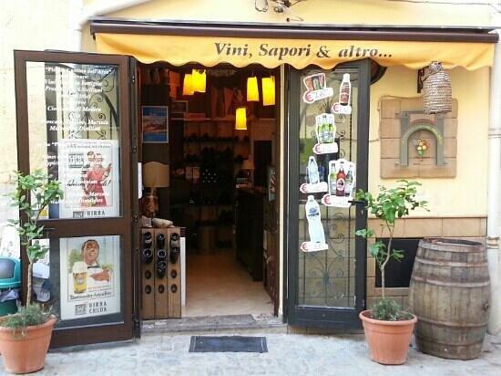 La piccola cantina dell'arco