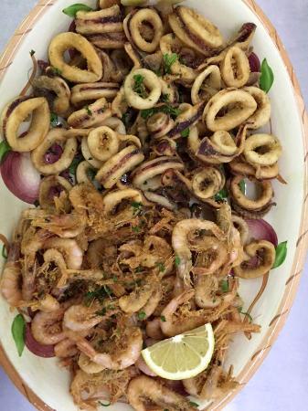La cucina del pesce cotto e mangiato