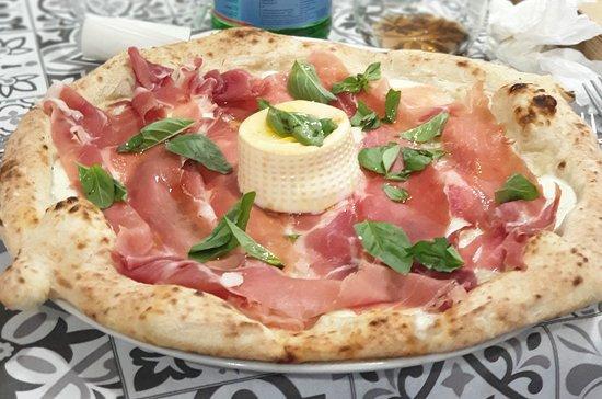 Pizzeria Bella Napoli