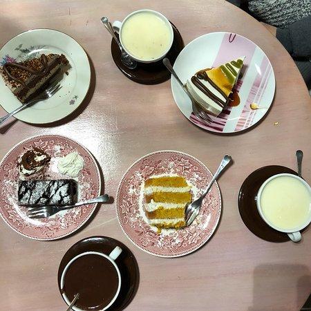 Nero Miciok Cat Cafe