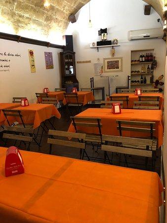 Amici Lounge Bar
