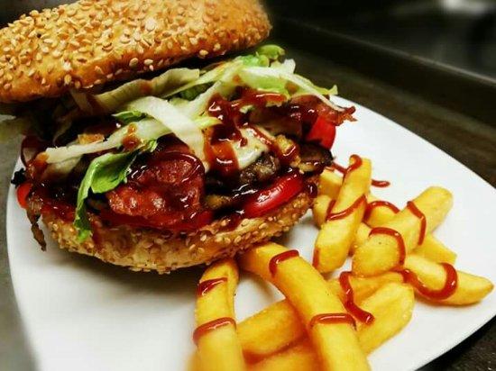 Gusta Food&Drink