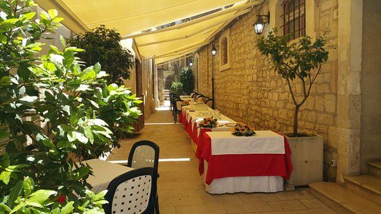 La Bella Napoli